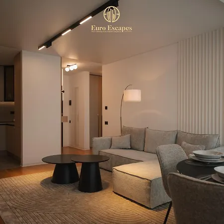 Designer King Bed Sleeps 4 Near Pipera Metro Apartment Bucharest